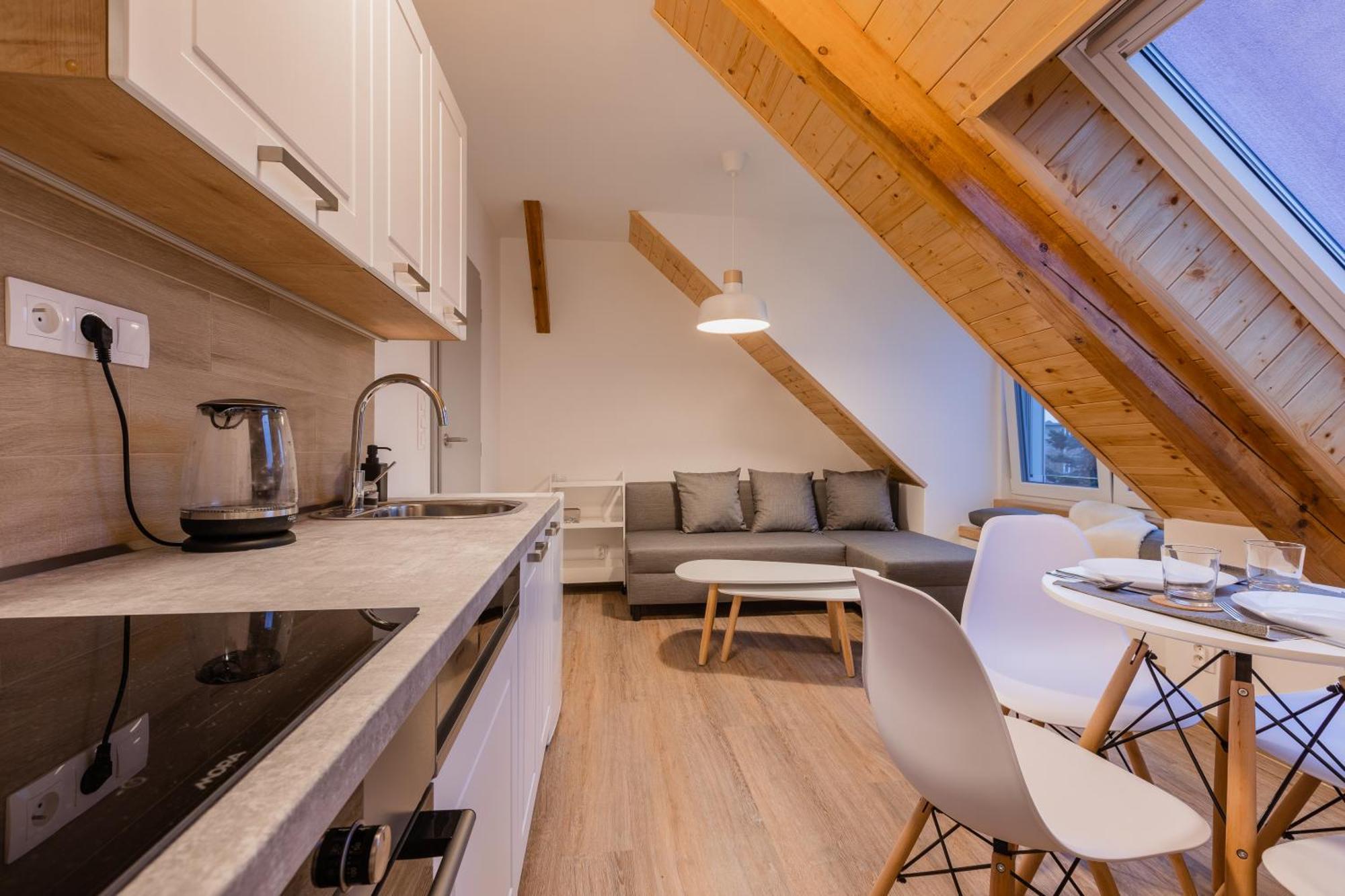 Romanticky Loft Parking U Hlavniho Nadrazi Olmütz Exterior foto